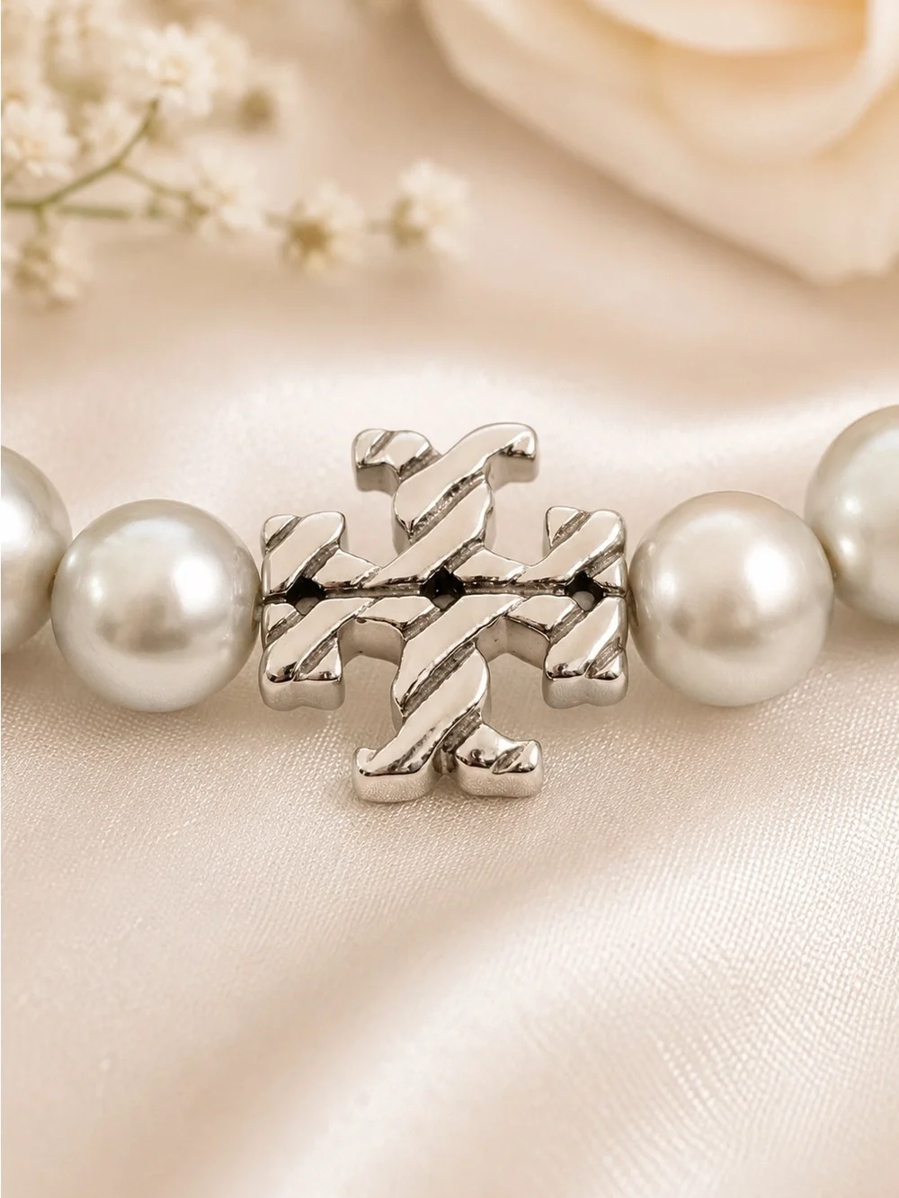 Tory Burch Faux Pearl Stretch Bracelet in silver